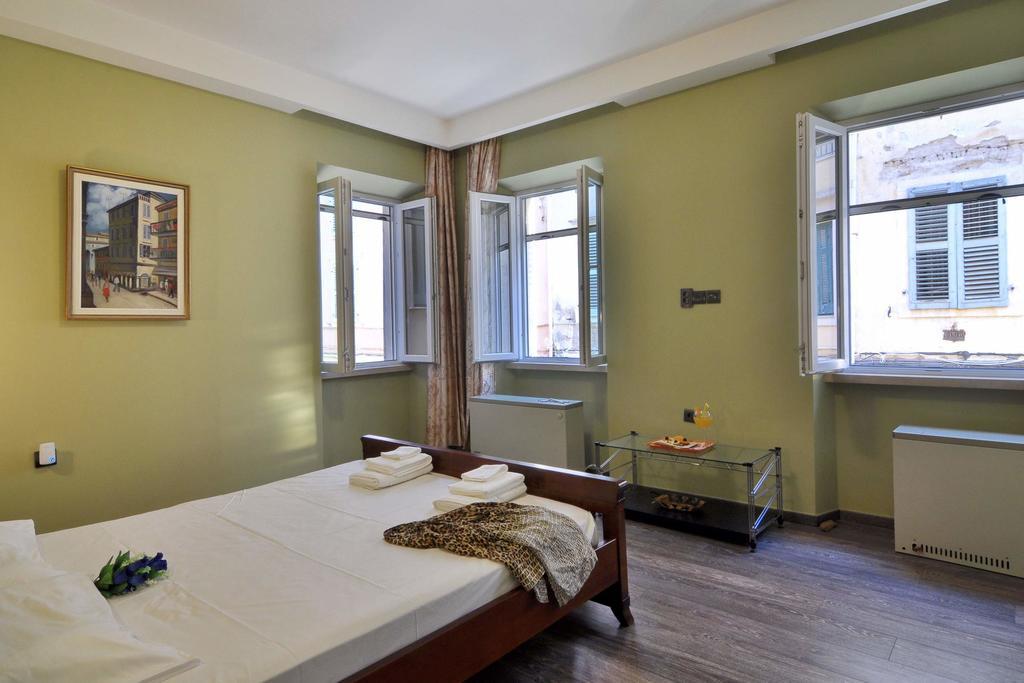 Lemonia Luxury Apartment *